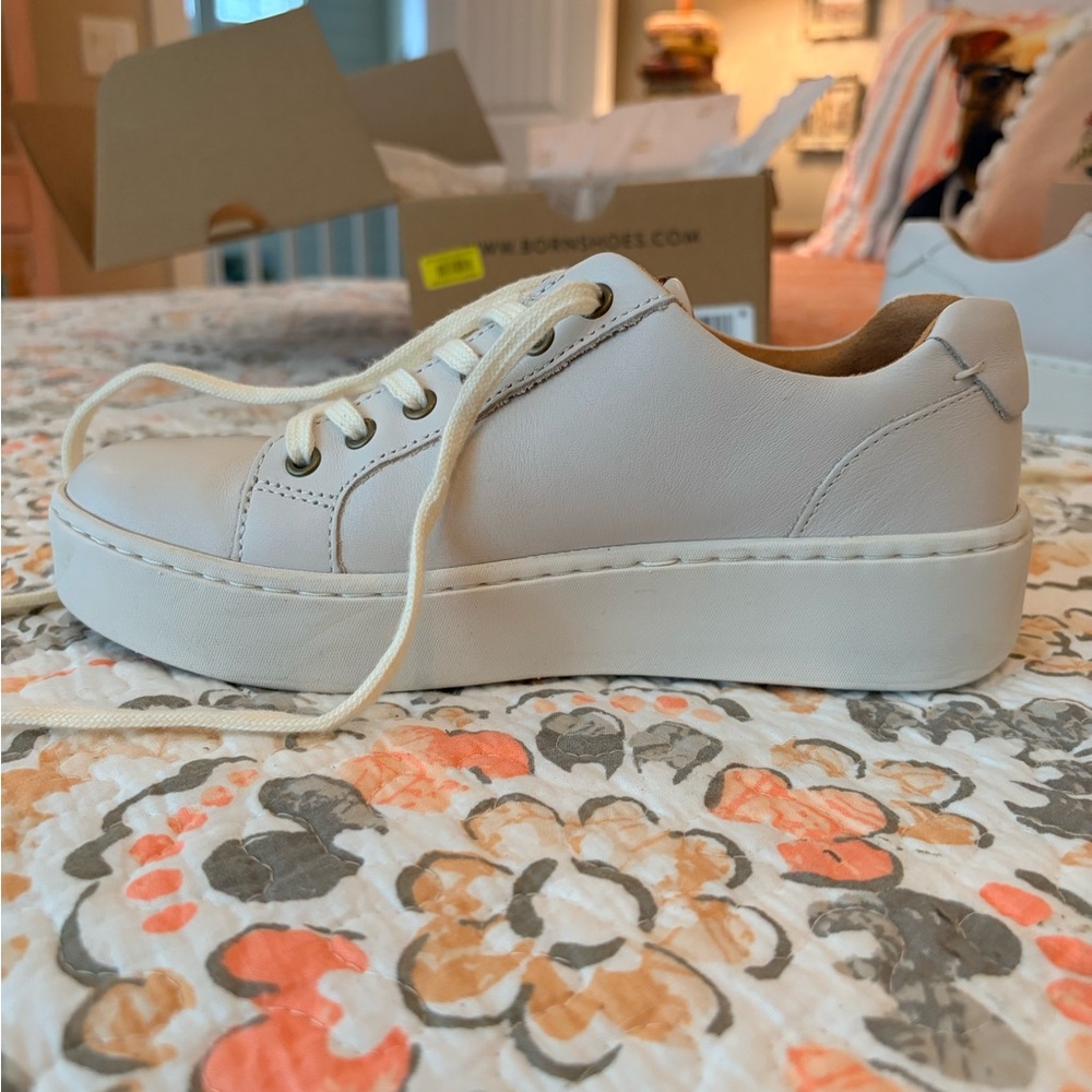 BORN MIRA WHITE ITALIAN FINISHED LEATHER PLATFORM SNEAKERS SIZE 7 - Picture 7 of 11
